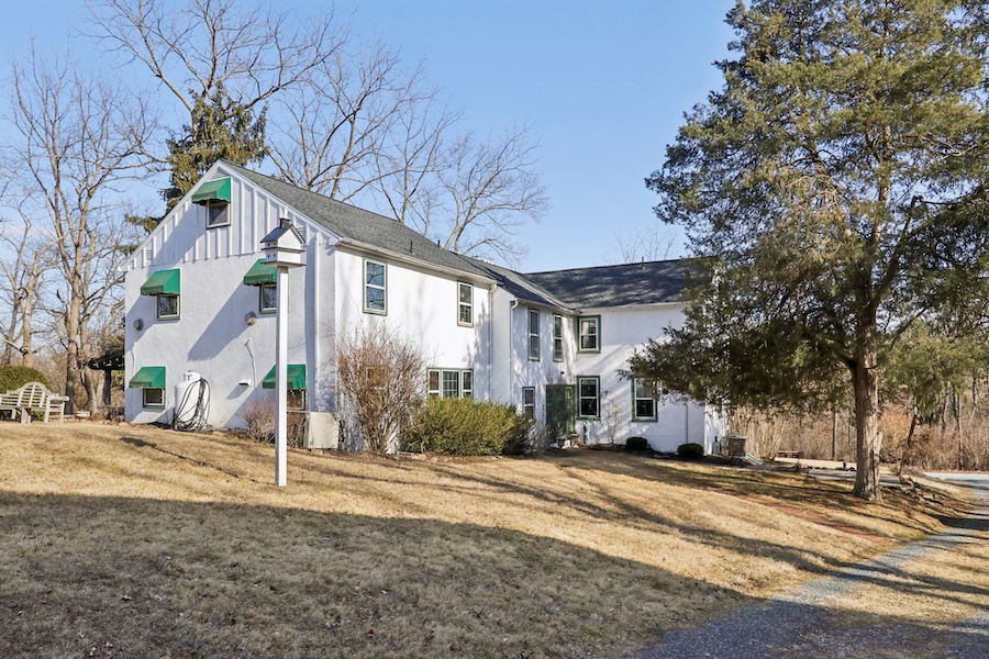 house for sale kimberton farmstead exterior side