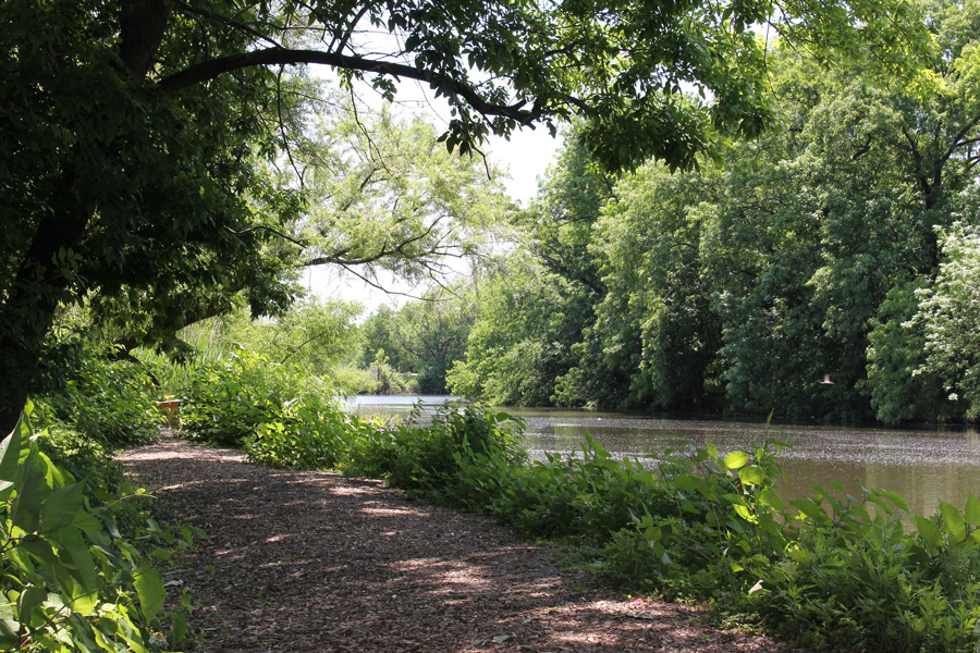 peaceful hikes philadelphia